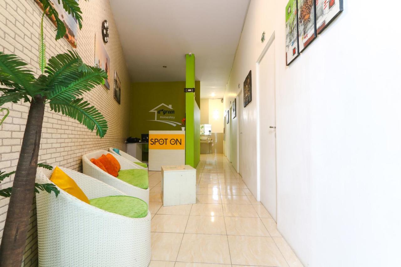 Spot On 2332 D'Green Homestay Banyuwangi  Exterior foto