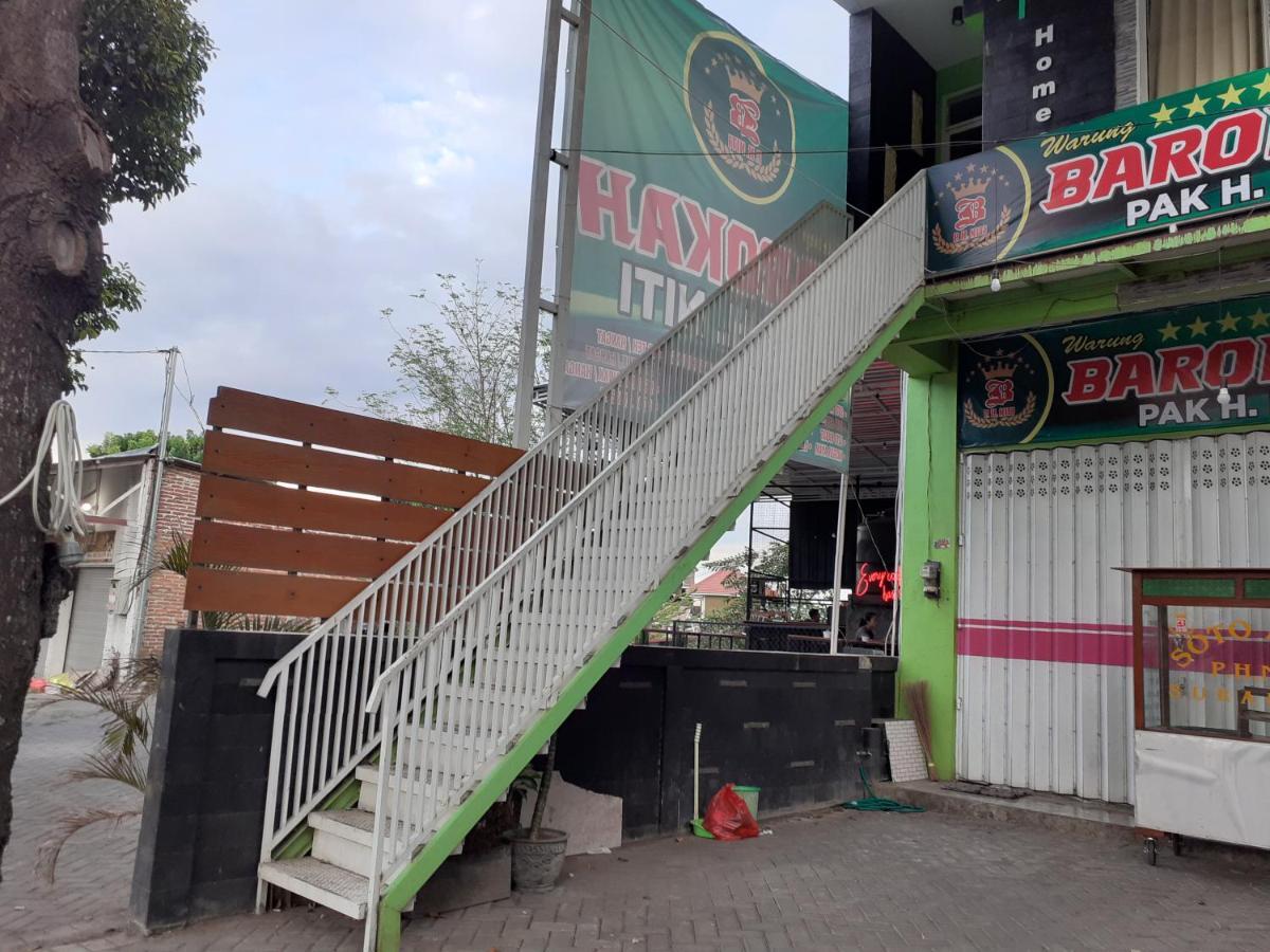 Spot On 2332 D'Green Homestay Banyuwangi  Exterior foto
